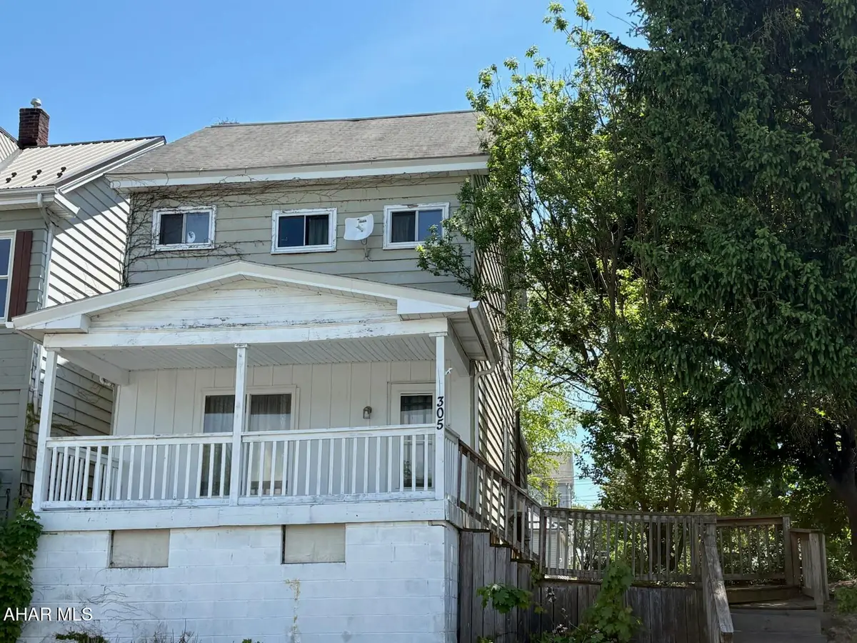 305 22nd Avenue, Altoona, PA 16601 - #1