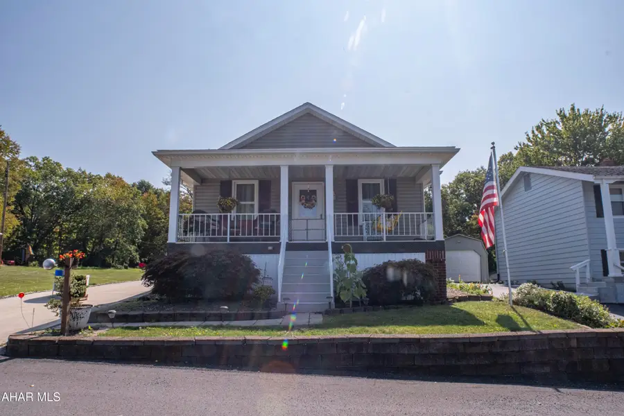 713 George Avenue, Altoona, PA 16602 - #3