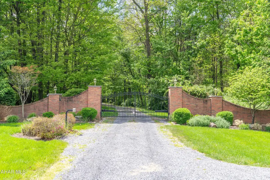 1310 Cove Ln Road, Roaring Spring, PA 16673 - #2