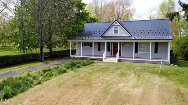 1927 Frankstown Road, Johnstown, PA 15902