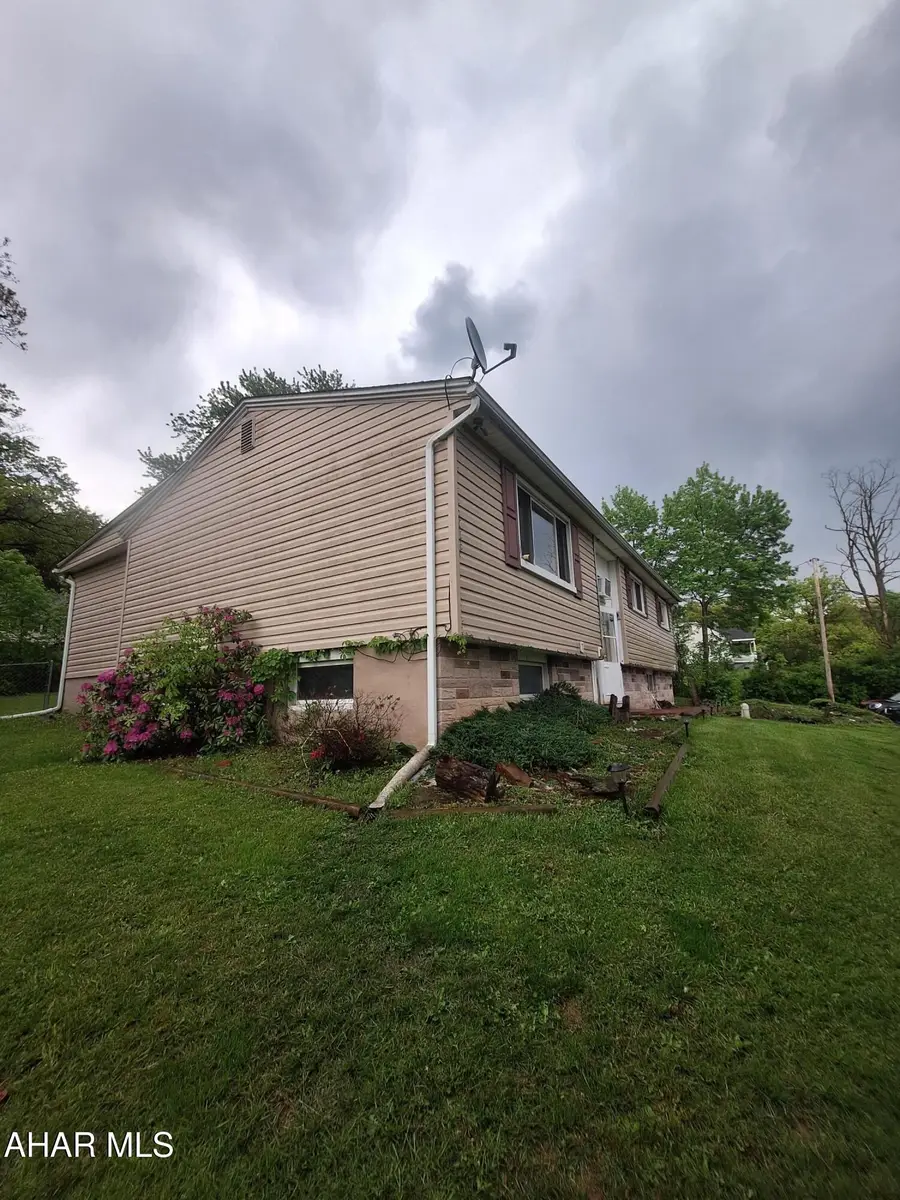 1071 Frankstown Road, Hollidaysburg, PA 16648 - #3