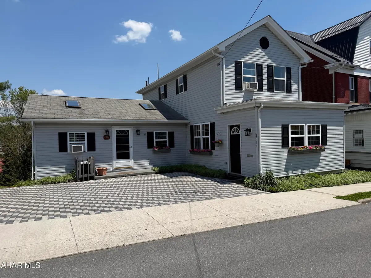 2014 20th Street, Altoona, PA 16601 - #1