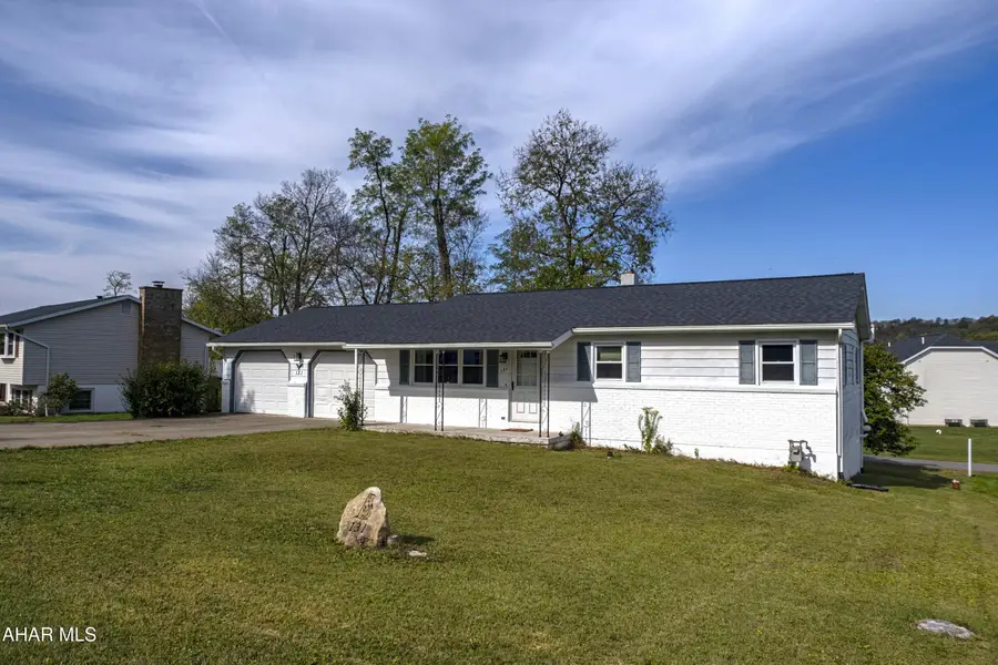 131 Aggie Street, Hollidaysburg, PA 16648 - #3