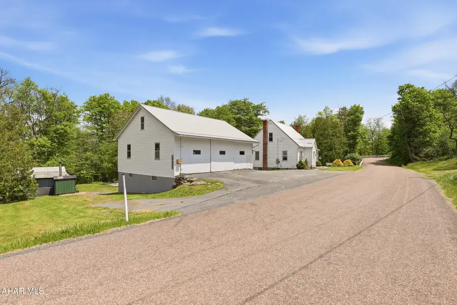 2039 Bethel Hollow Road, New Paris, PA 15554 - #3