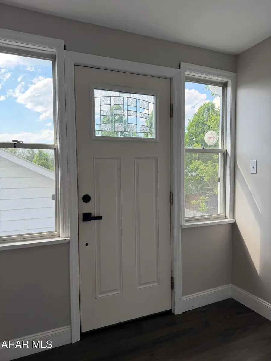 405 Elliot Street, Hollidaysburg, PA 16648 - #2