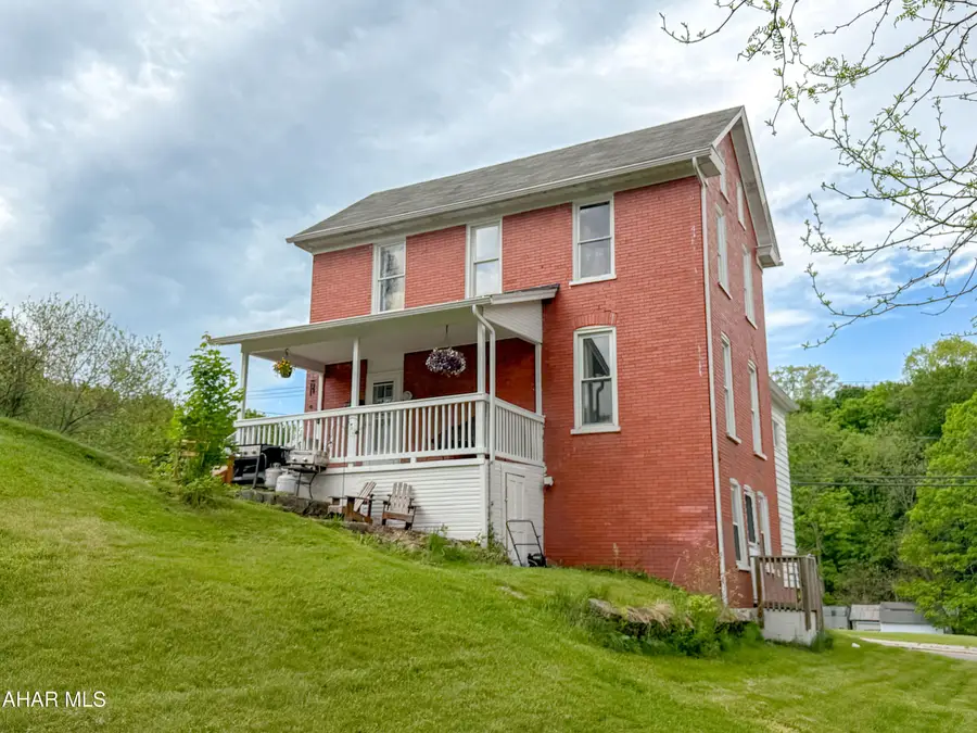 729 Bloomfield Street, Roaring Spring, PA 16673 - #3