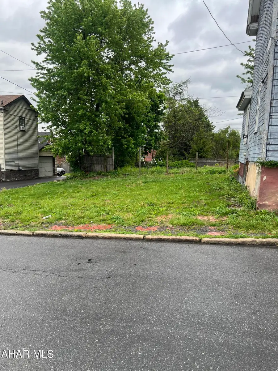 504 10th Street, Altoona, PA 16602 - #2