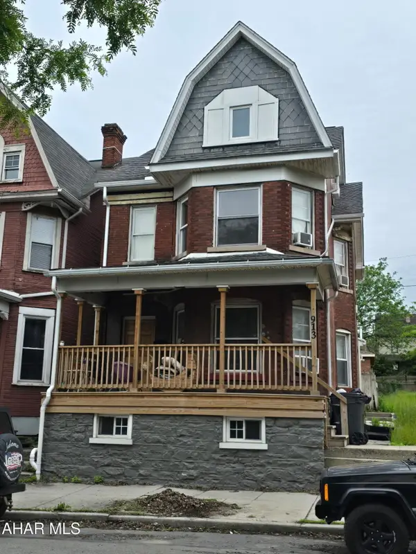 913 6th Avenue, Altoona, PA 16602