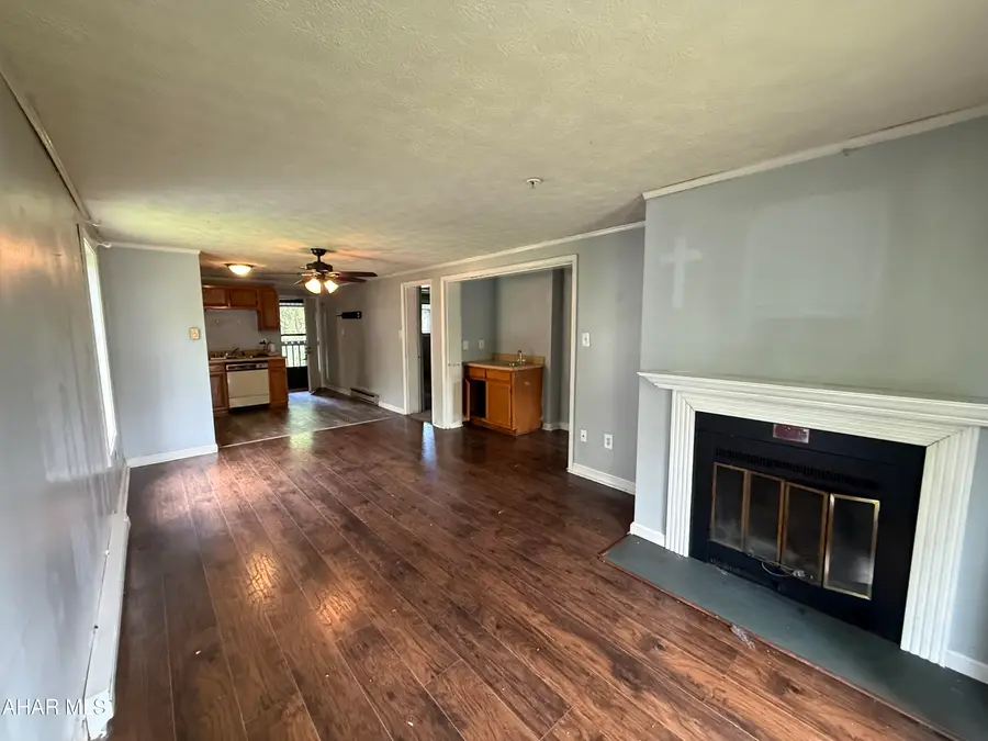 127 E Valley Point Lane, Claysburg, PA 16625 - #3