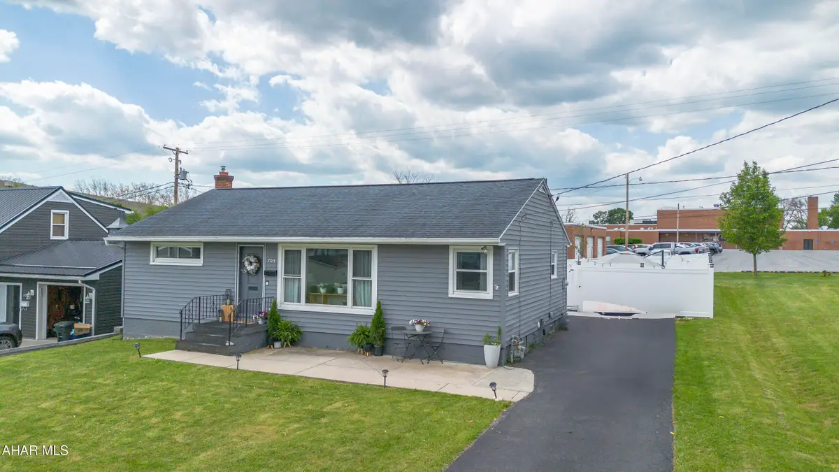 703 Olmes Street, Altoona, PA 16602 - #1