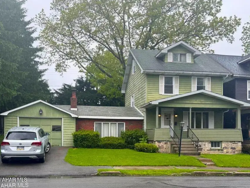 212 E 25th Avenue, Altoona, PA 16601 - #2