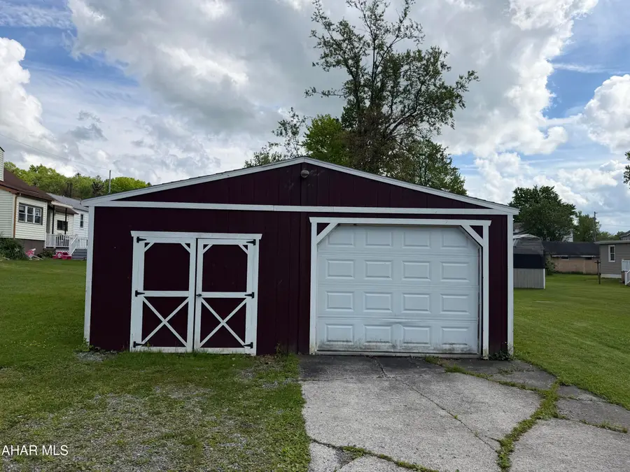 400 9th Street, Cresson, PA 16630 - #3