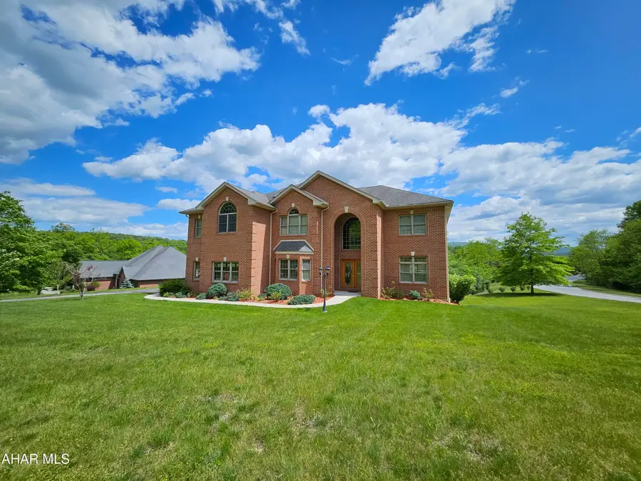 105 Paddock Circle, Duncansville, PA 16635 - #2