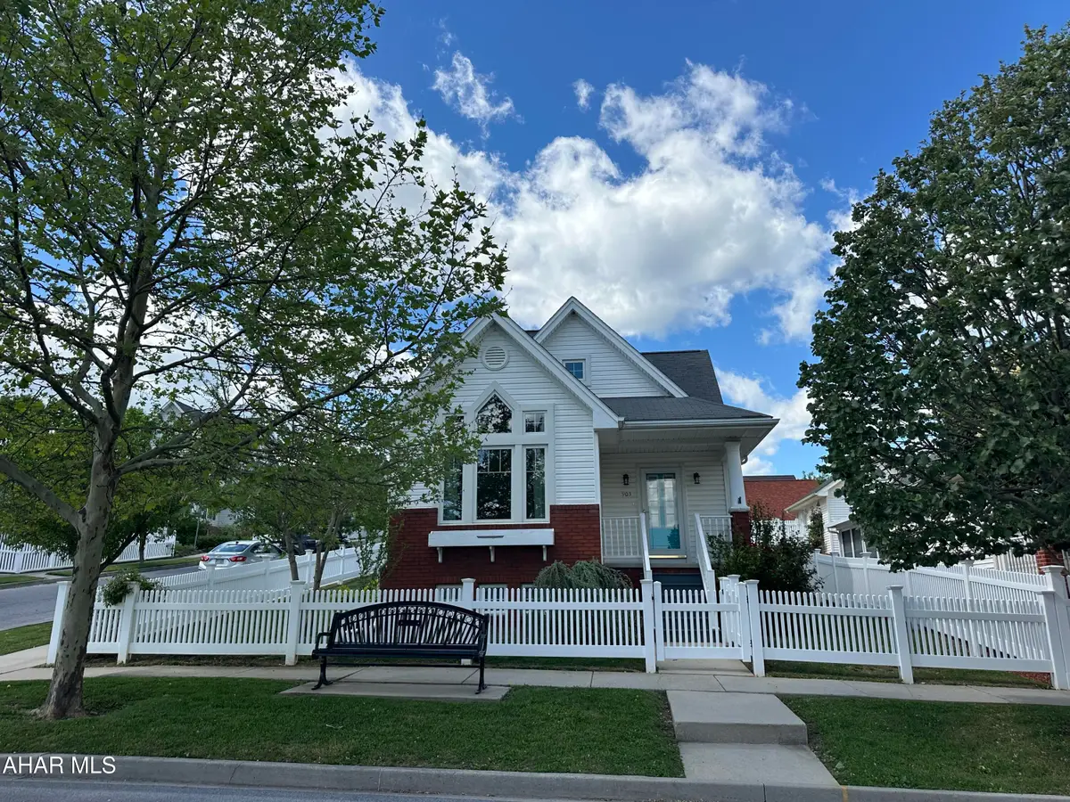 903 Holliday Hills Drive, Hollidaysburg, PA 16648 - #1