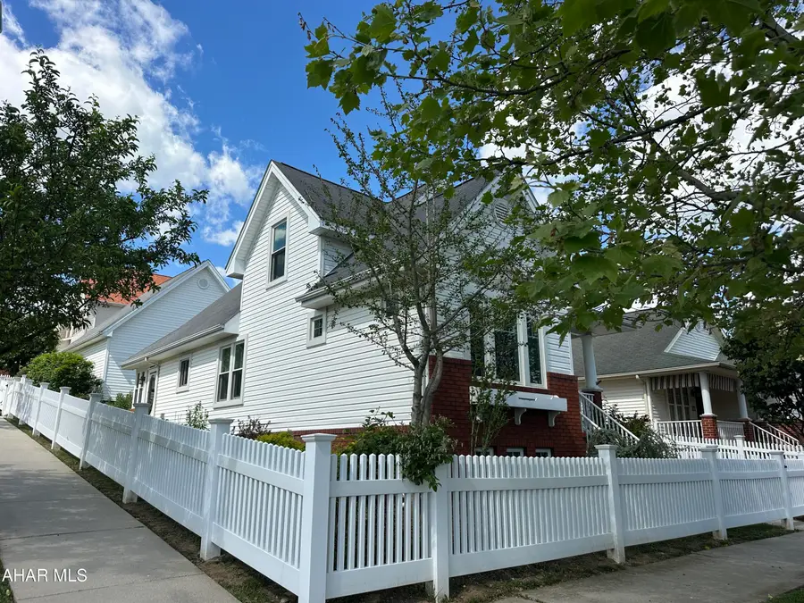 903 Holliday Hills Drive, Hollidaysburg, PA 16648 - #2