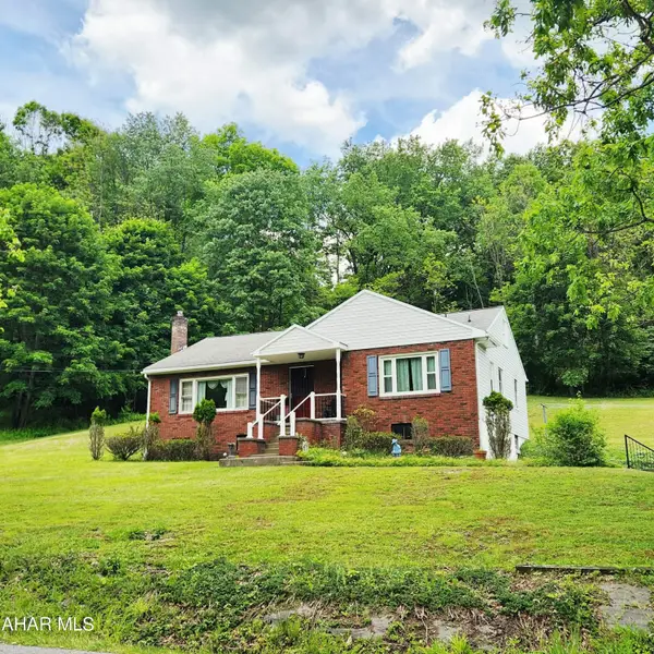 1280 Maple Hollow Road, Duncansville, PA 16635