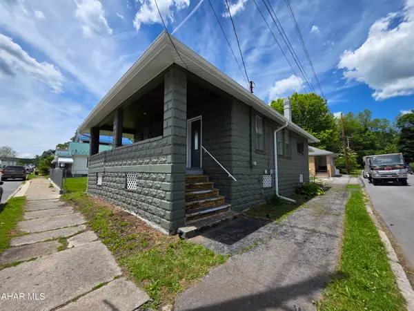 2700 Pine Avenue, Altoona, PA 16601