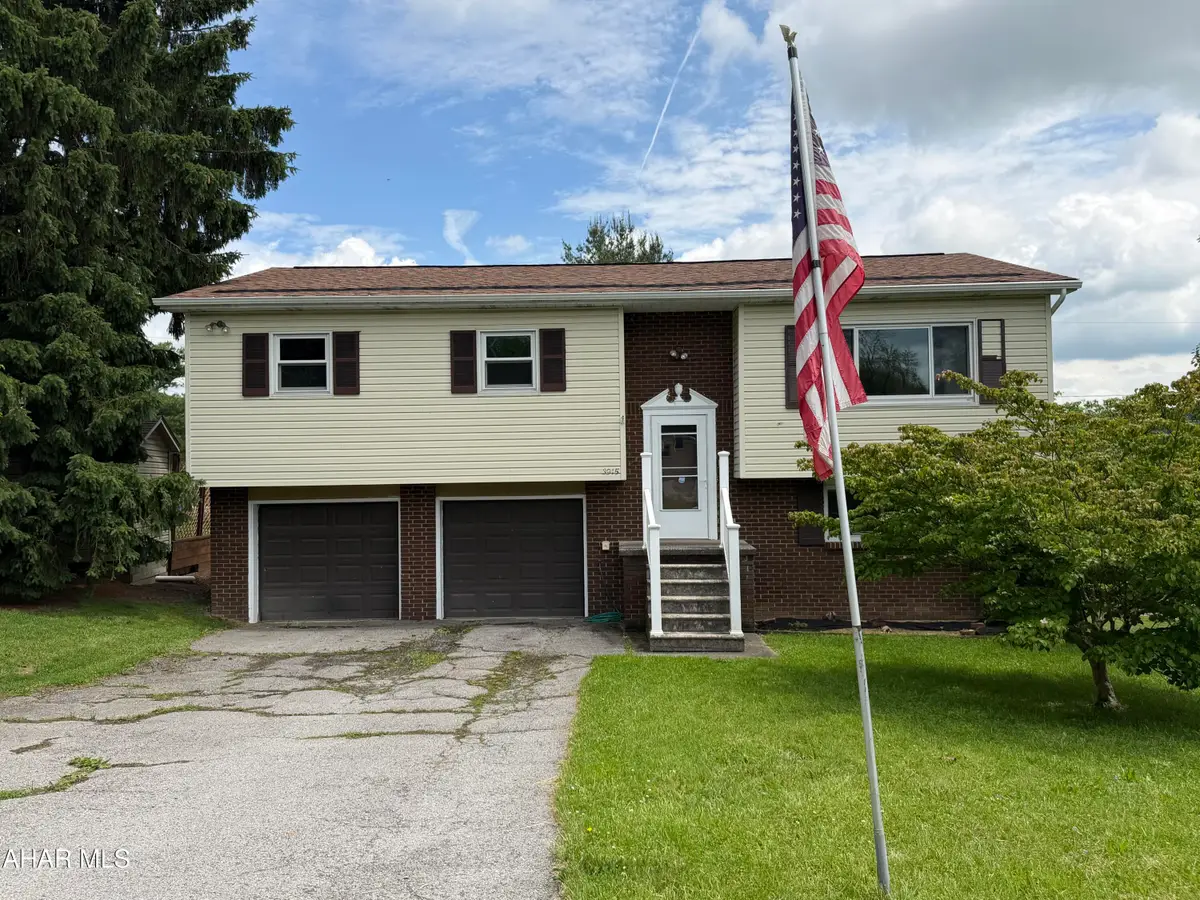 3915 Maple Avenue, Altoona, PA 16601 - #1