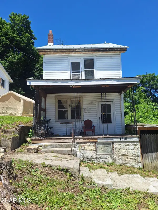 1318 14th Avenue, Altoona, PA 16601