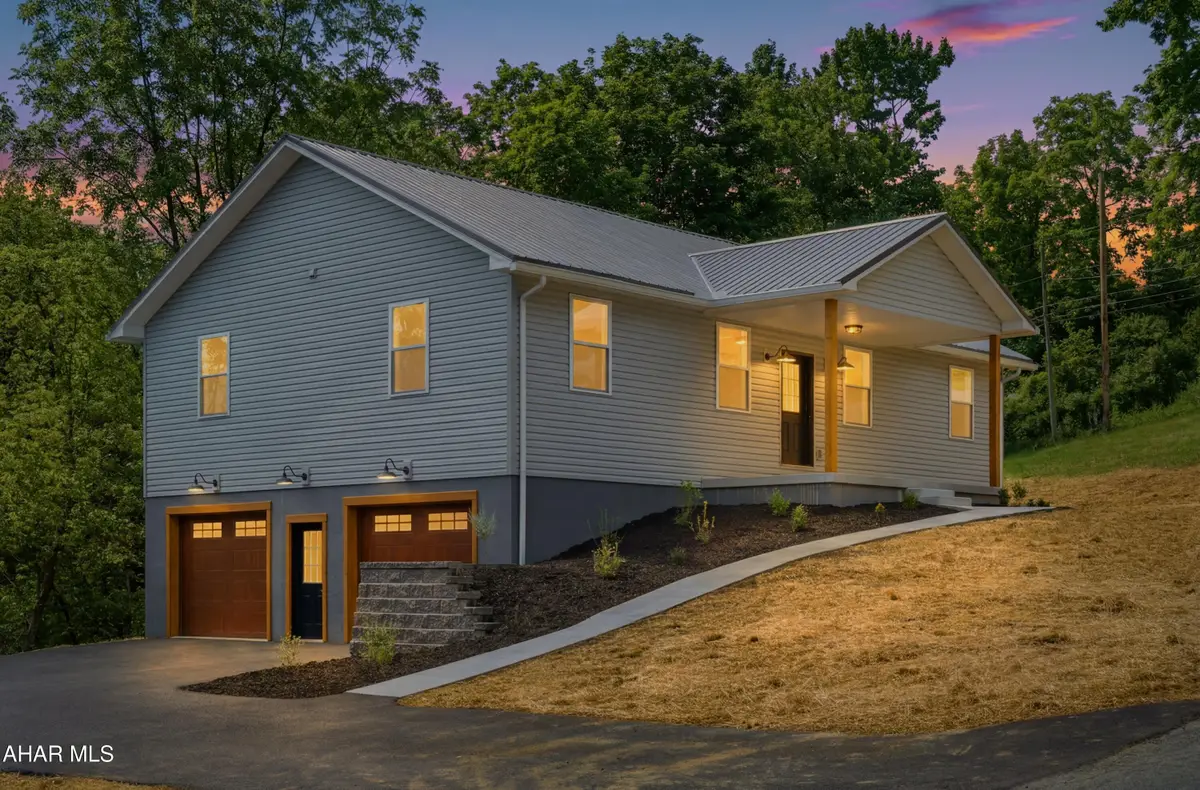 1021 Palm Spring Lane, Altoona, PA 16601 - #1