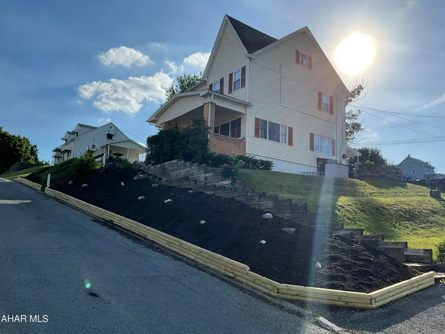1610 23rd Avenue, Altoona, PA 16601 - #3