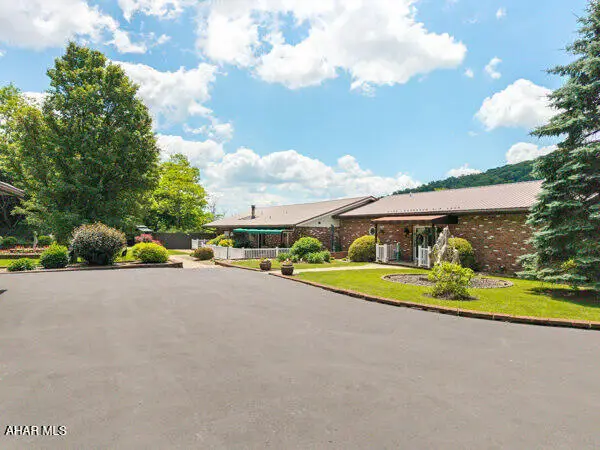 1312 Mill Run Road, Altoona, PA 16601