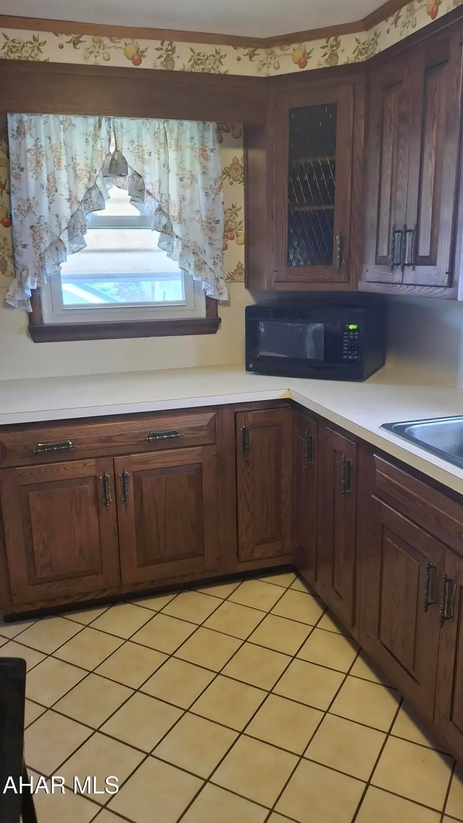 1110 Maple Avenue, Hollidaysburg, PA 16648 - #2