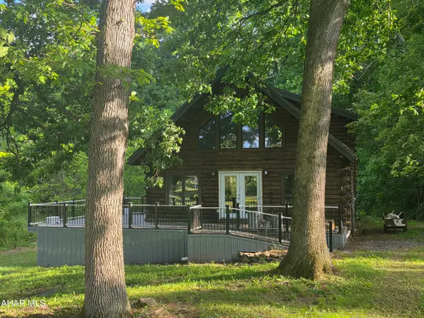 128 Sickles Corner Back Road, Altoona, PA 16601