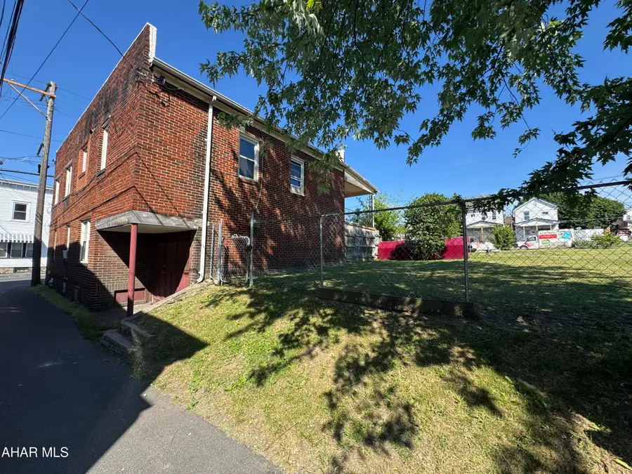 309 4th Street, Altoona, PA 16602 - #2