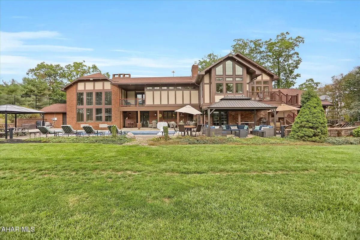 1554 W 7th Street, Tyrone, PA 16686 - #1