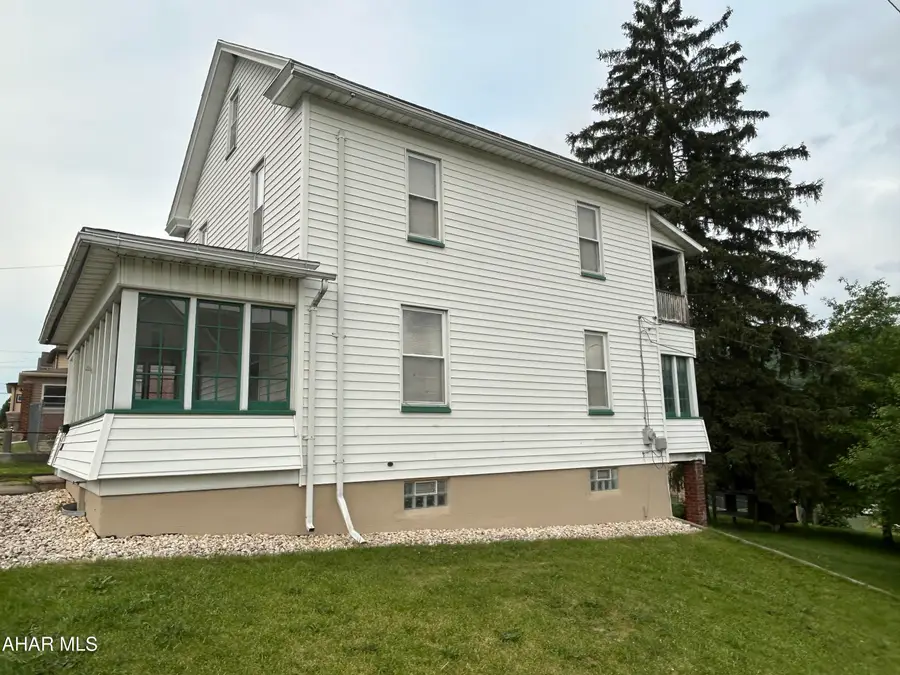 2200 Adams Avenue, Tyrone, PA 16686 - #3