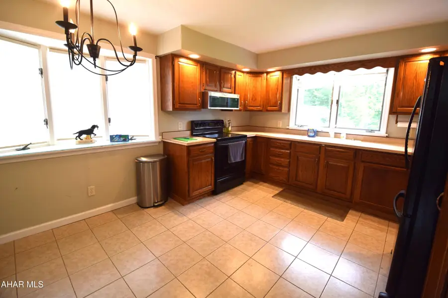 2357 Kettle Road, Altoona, PA 16601 - #2