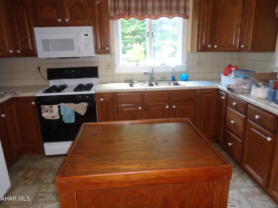 1305 Dry Run Road, Duncansville, PA 16635 - #2