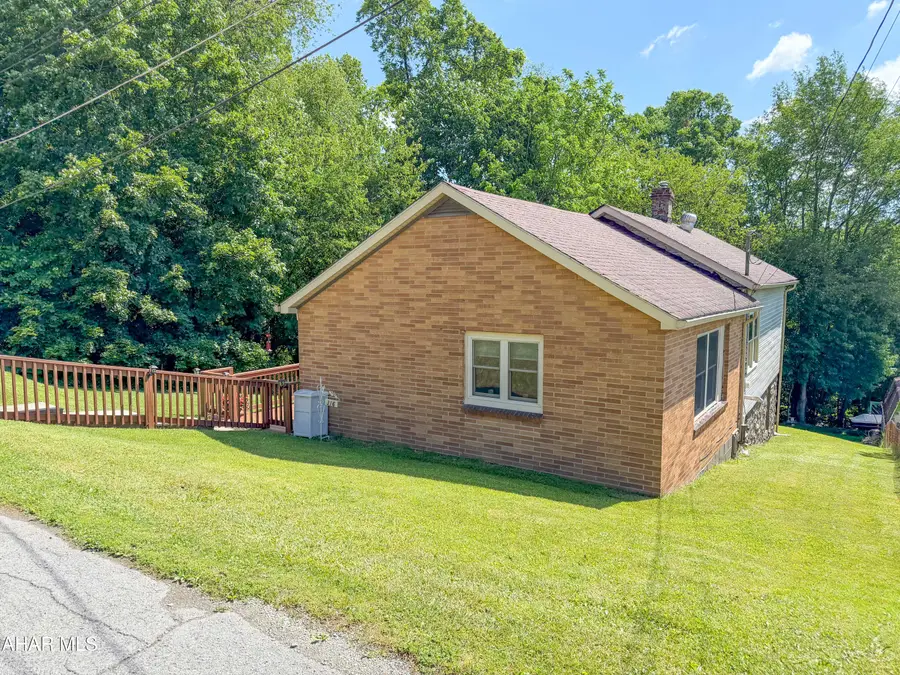 316 Ivy Street, Parkhill, PA 15945 - #2