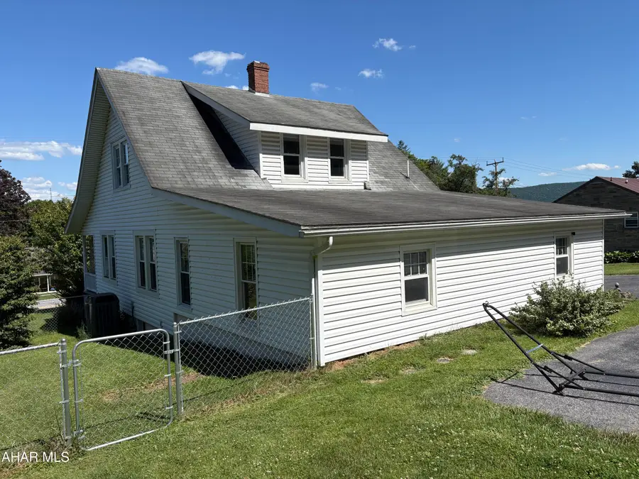 7516 Lincoln Highway, Bedford, PA 15522 - #3