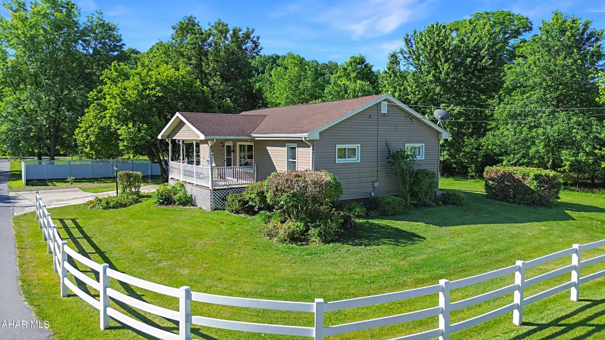 5711 Maryland Avenue, Altoona, PA 16602 - #1