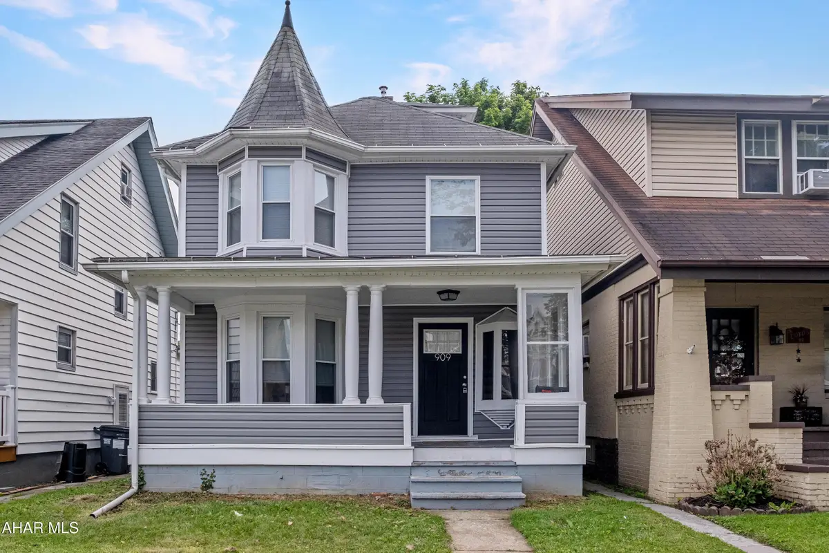 909 Broadway, Altoona, PA 16601 - #1