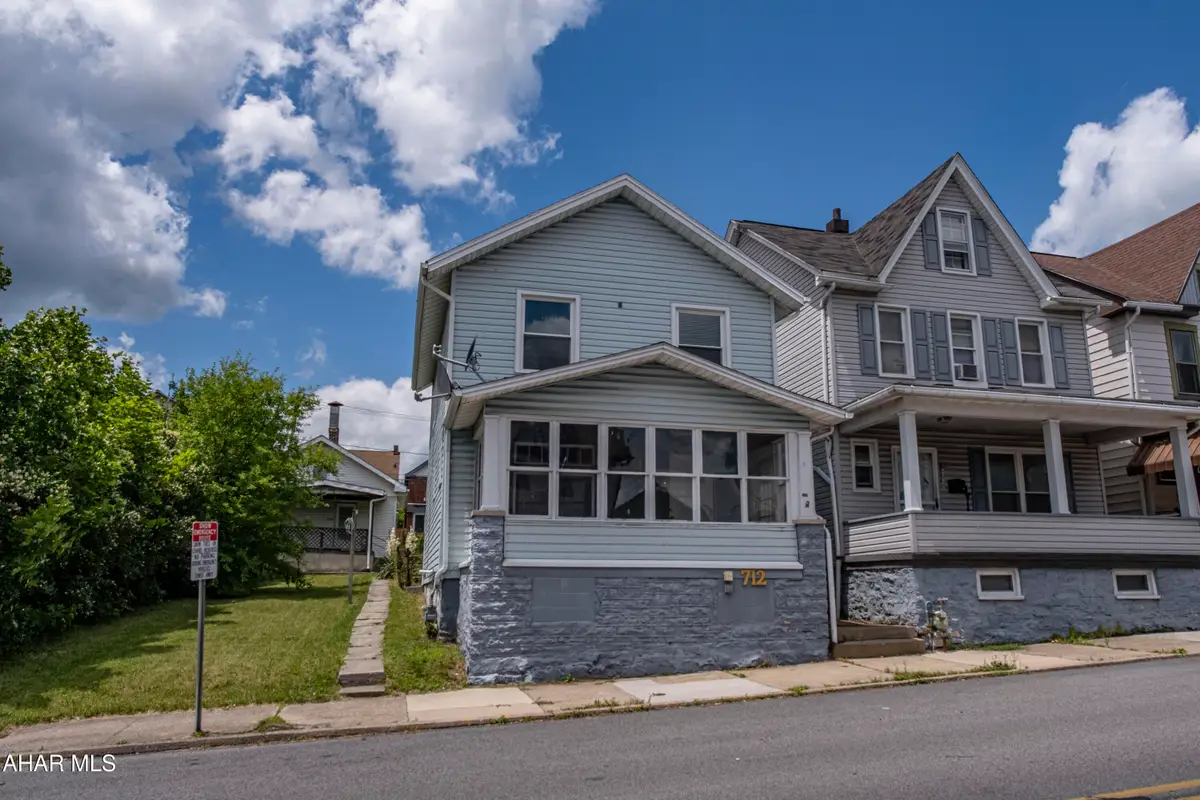 712 Bell Avenue, Altoona, PA 16602 - #1