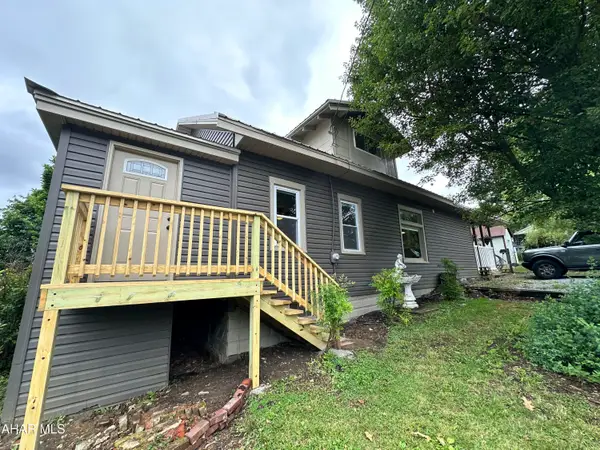 200 Caroline Avenue, Altoona, PA 16602