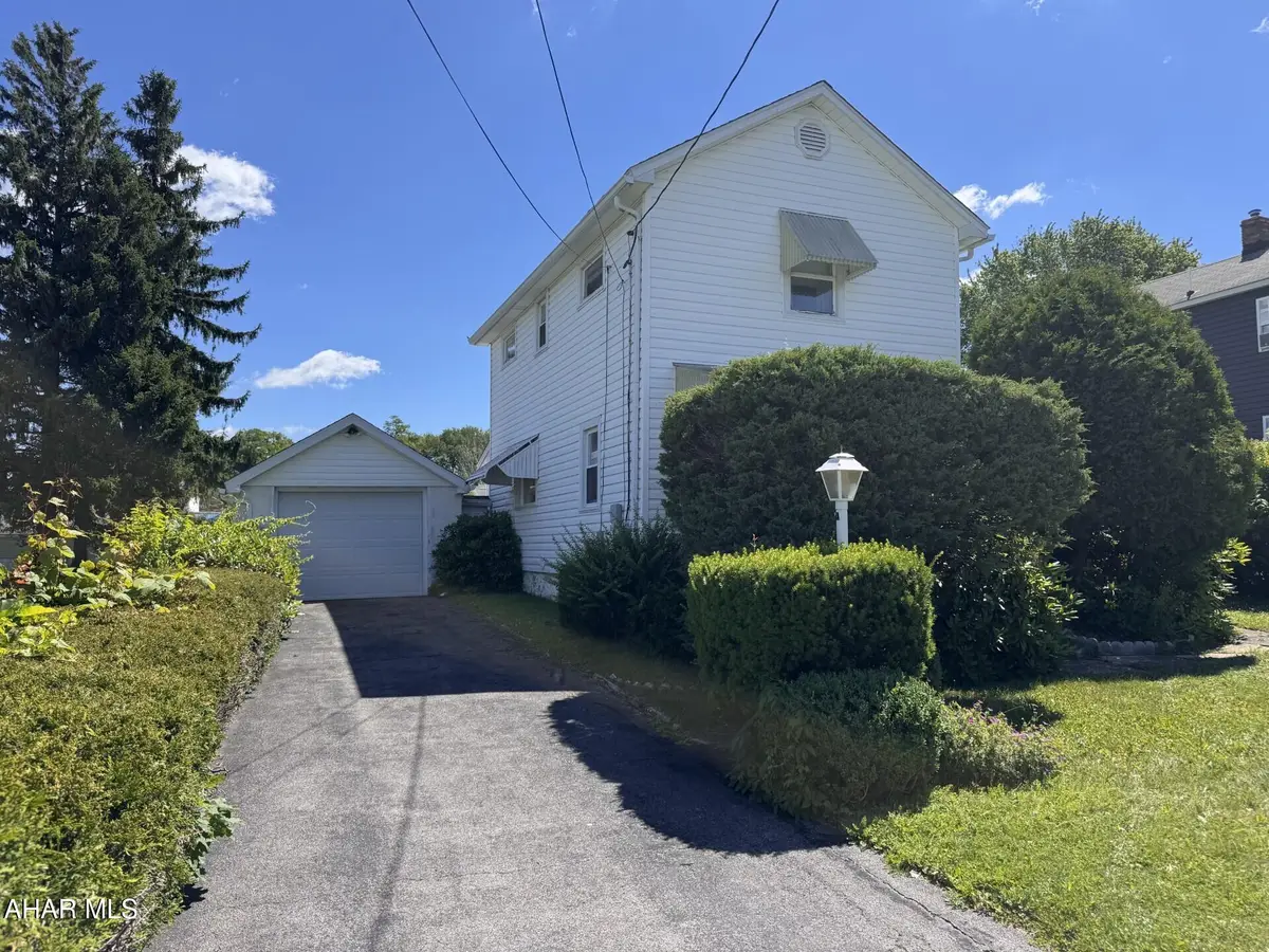664 6th Street, Colver, PA 15927 - #1