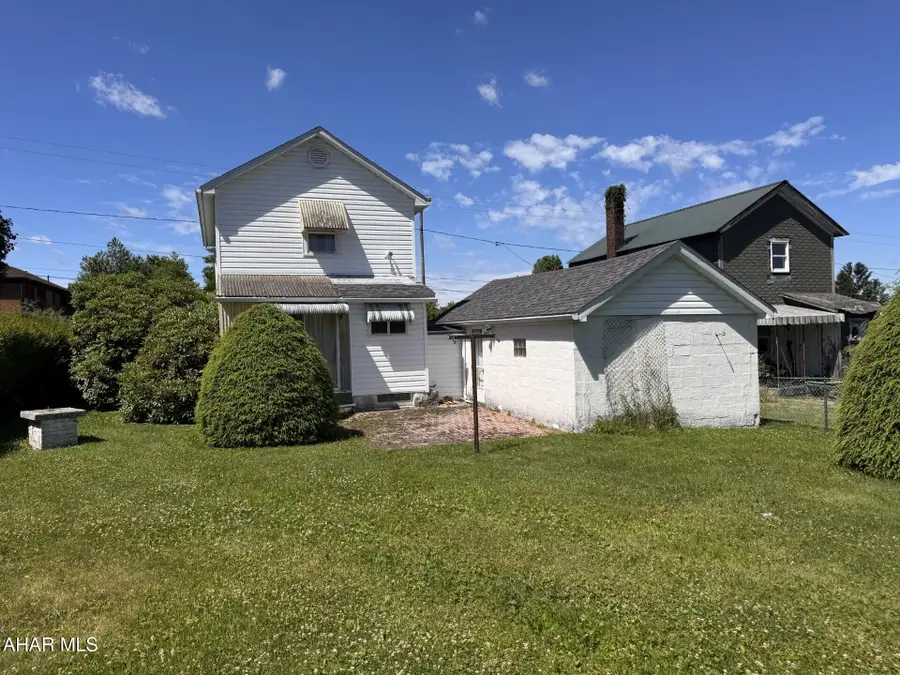 664 6th Street, Colver, PA 15927 - #2