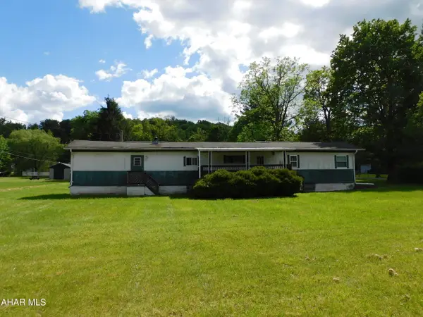 2209 W 12th Street, Tyrone, PA 16686