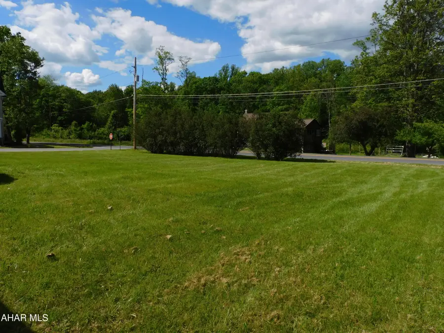 2209 W 12th Street, Tyrone, PA 16686 - #3