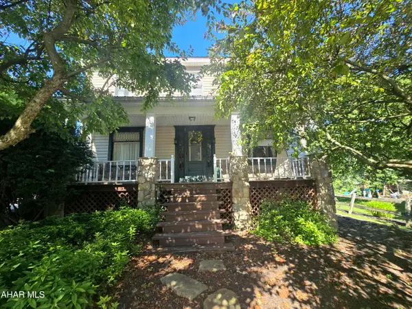 182 Freedom Street, East Freedom, PA 16637