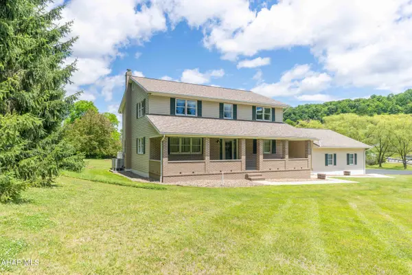 108 Susan Avenue, Hollidaysburg, PA 16648