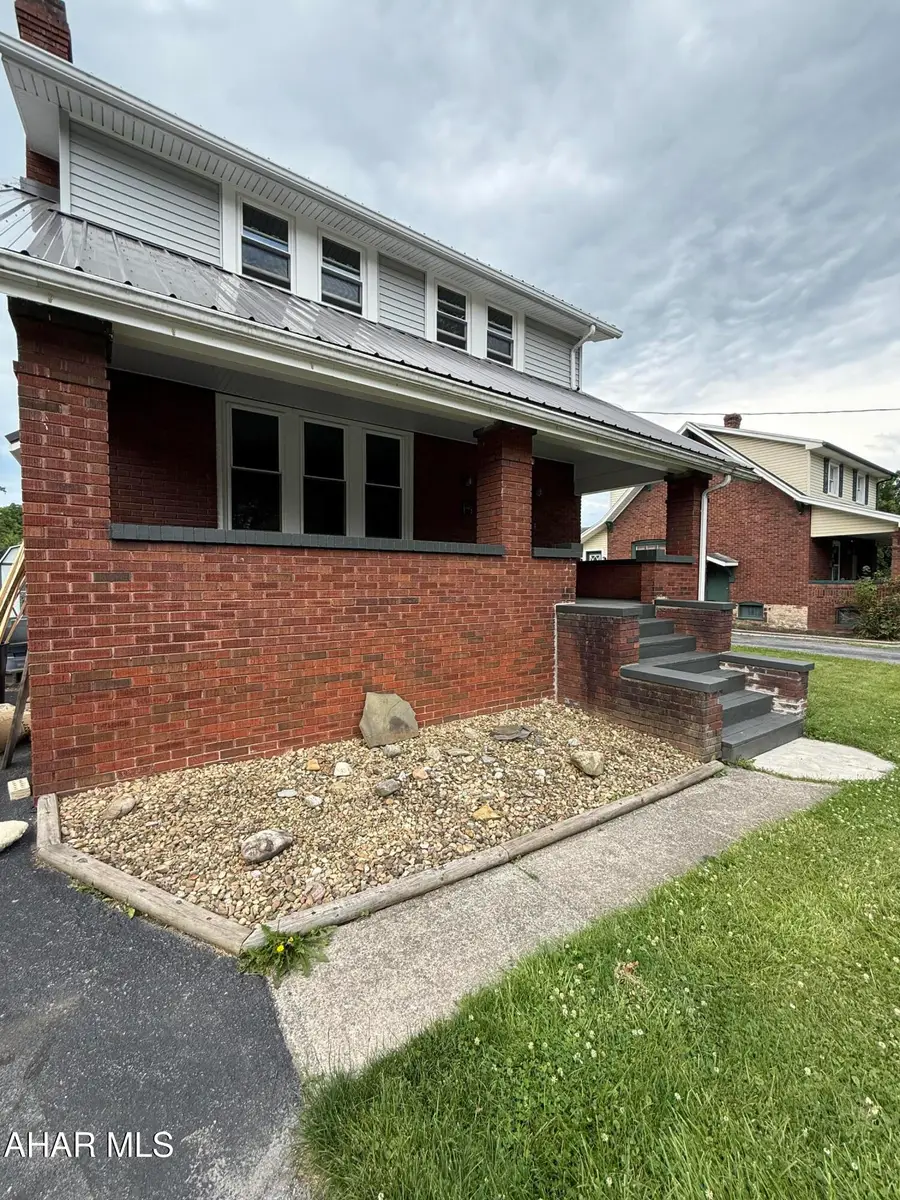 5729 California Avenue, Altoona, PA 16602 - #3