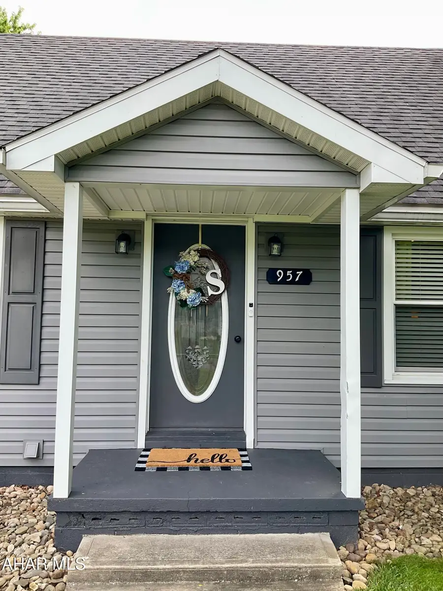 957 Edison Avenue, Altoona, PA 16601 - #2