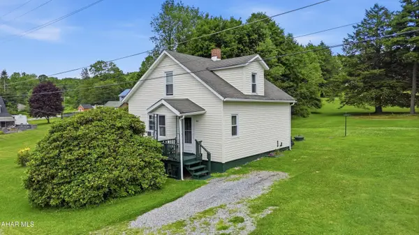 125 Franklin Street, Belsano, PA 15922