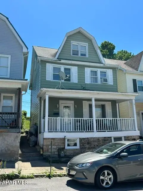 2205 2nd Avenue, Altoona, PA 16602