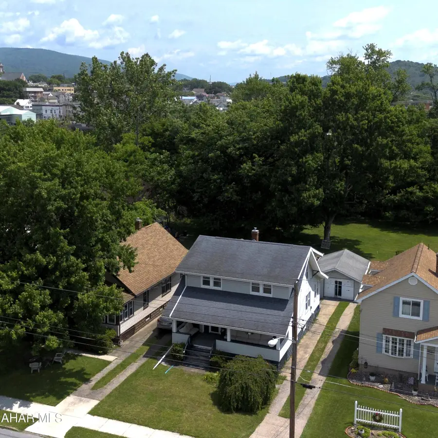 220 Bedford Street, Hollidaysburg, PA 16648 - #2